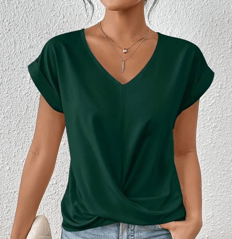Luna | Tummy Tucking V-neck top