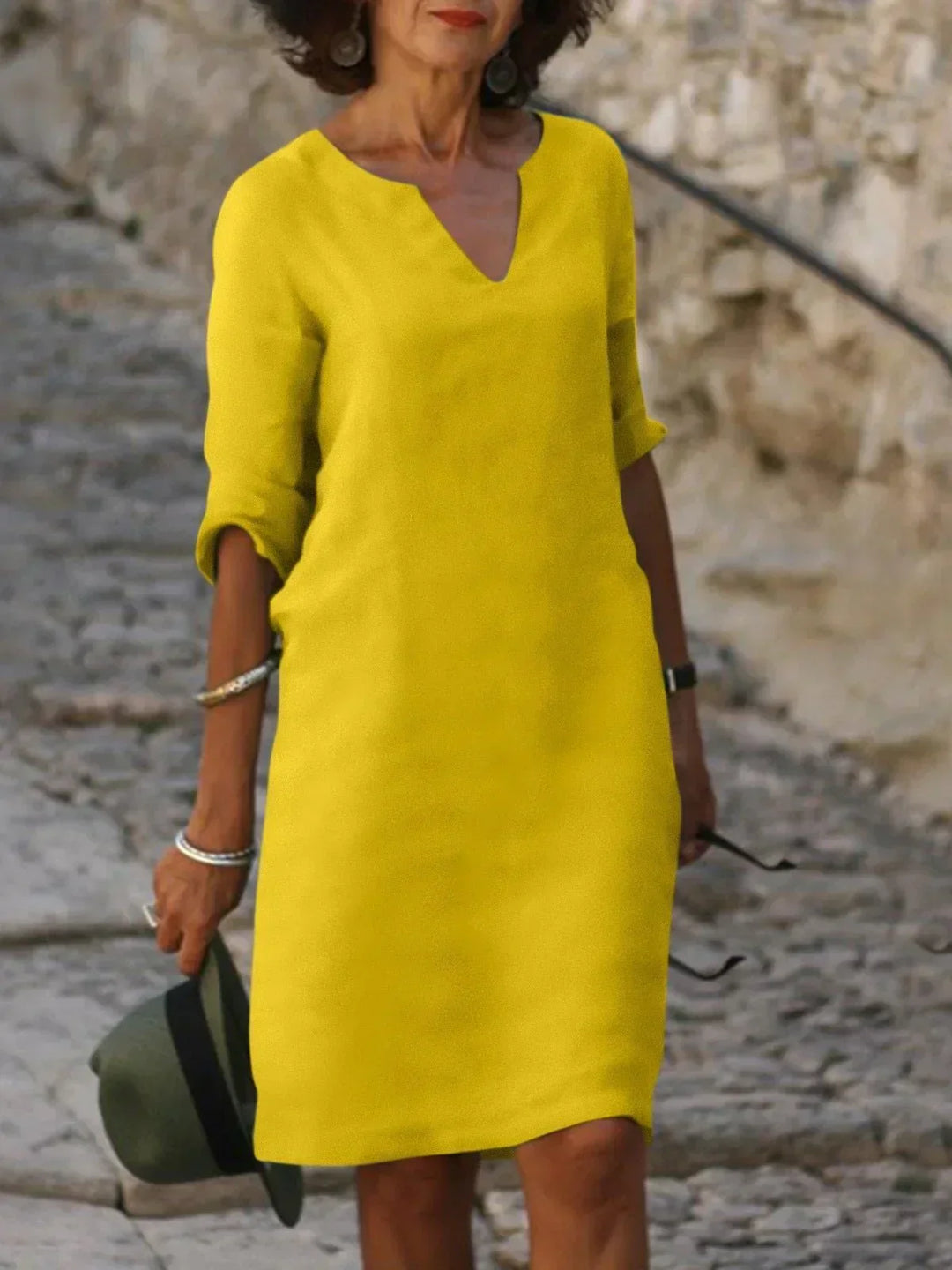JOSET | Elegant Dress with V-neck