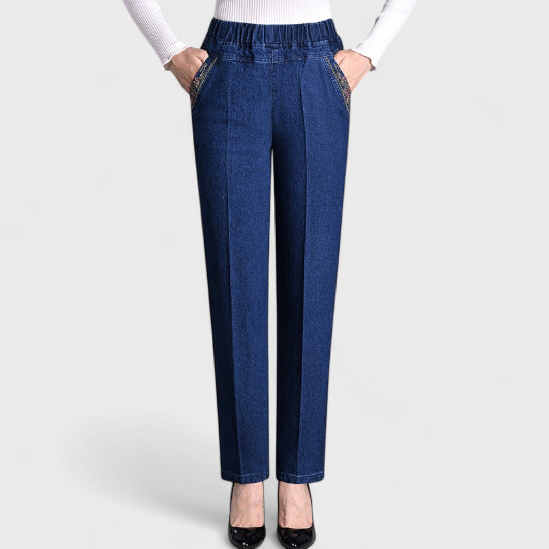 Maira | Women’s jeans with side pockets and elastic waistband