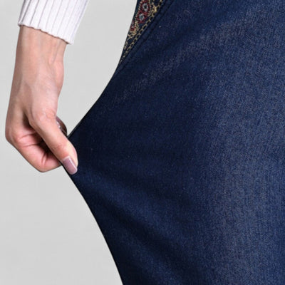 Maira | Women’s jeans with side pockets and elastic waistband